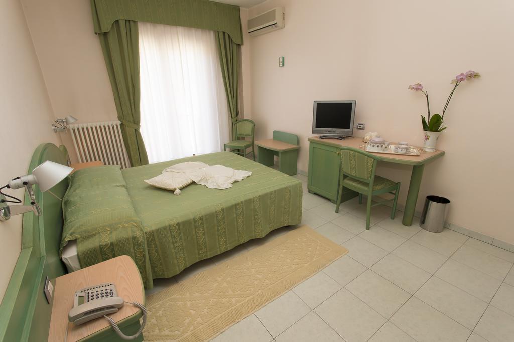 Hotel Grillo Nuoro  Room photo